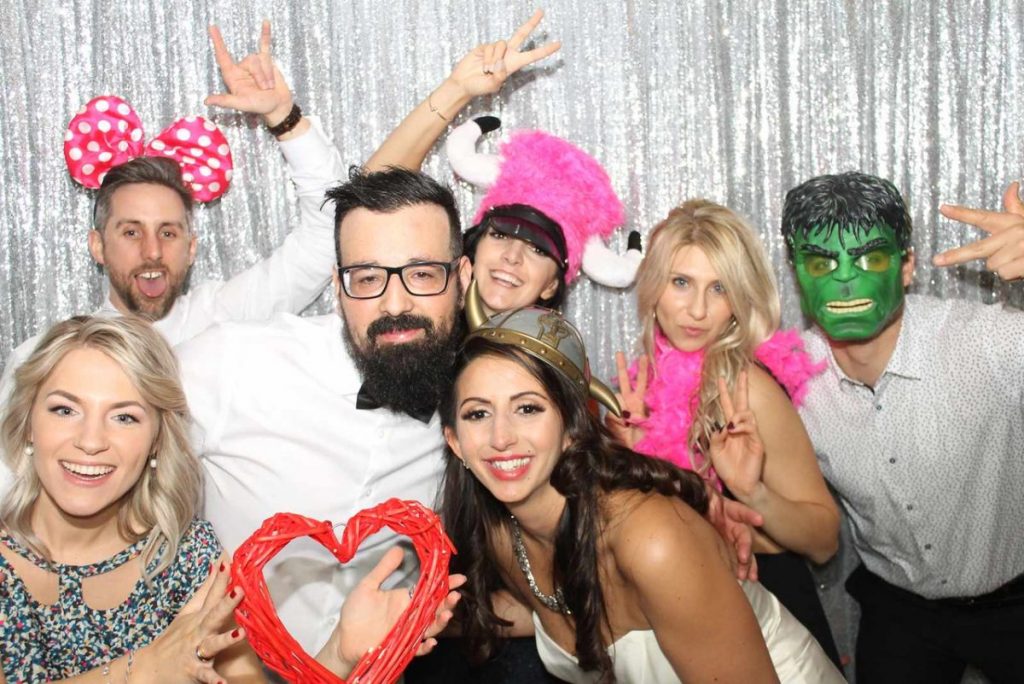 Read more about the article Photo booths as Entertainment