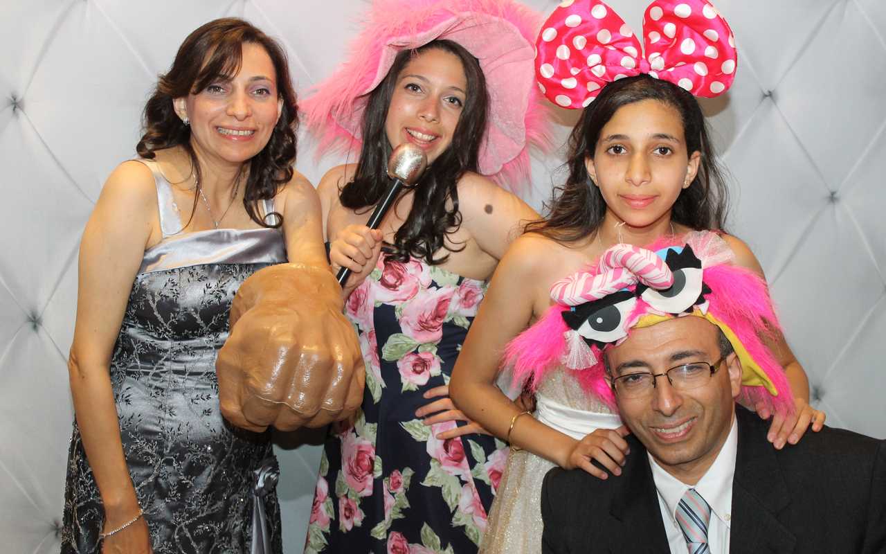 Read more about the article Photobooth for Weddings