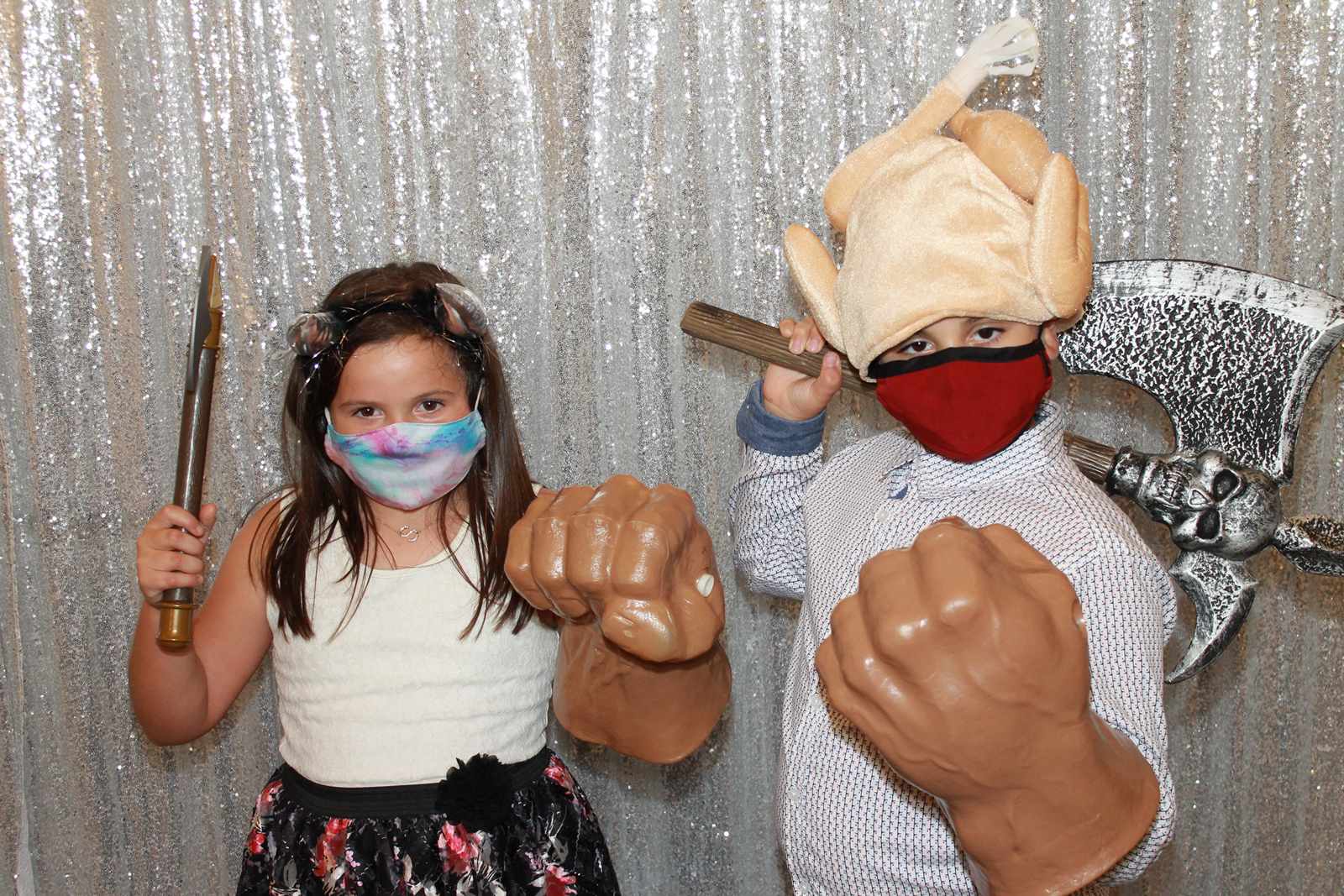 Read more about the article Modern Photo Booth Fun in Mississauga, ON